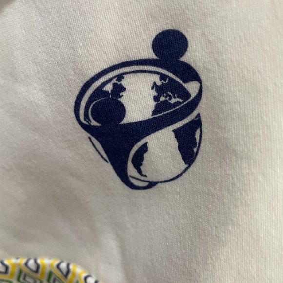 Armani Baby and Holt Renfrew Collaboration Baby Blanket limited edit 30" x 26" - Picture 5 of 11